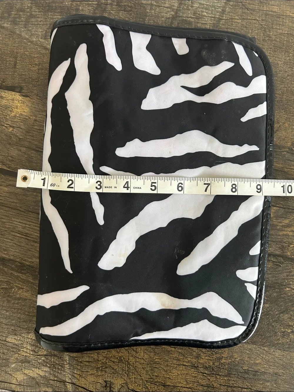 Modella compact hanging